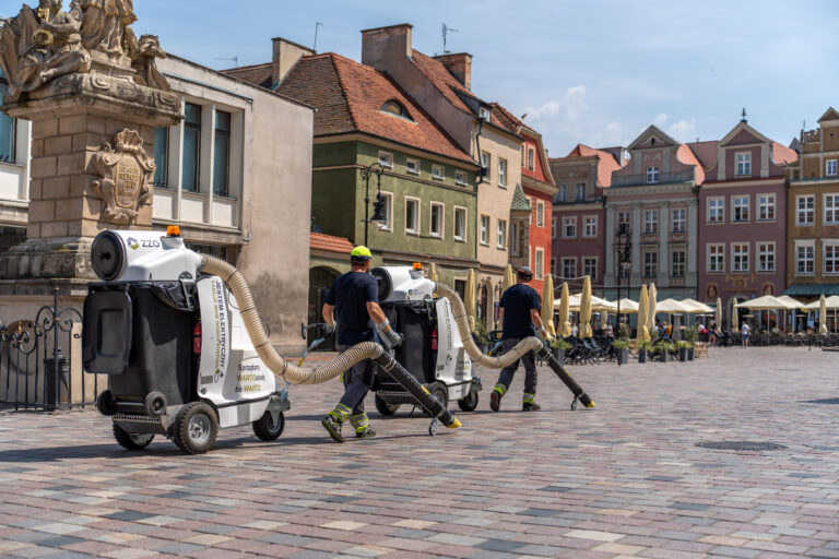 Stare Miasto w Poznaniu pod dobrą opieką. Zakład Zagospodarowania Odpadów czuwa nad czystością miejskich przestrzeni
